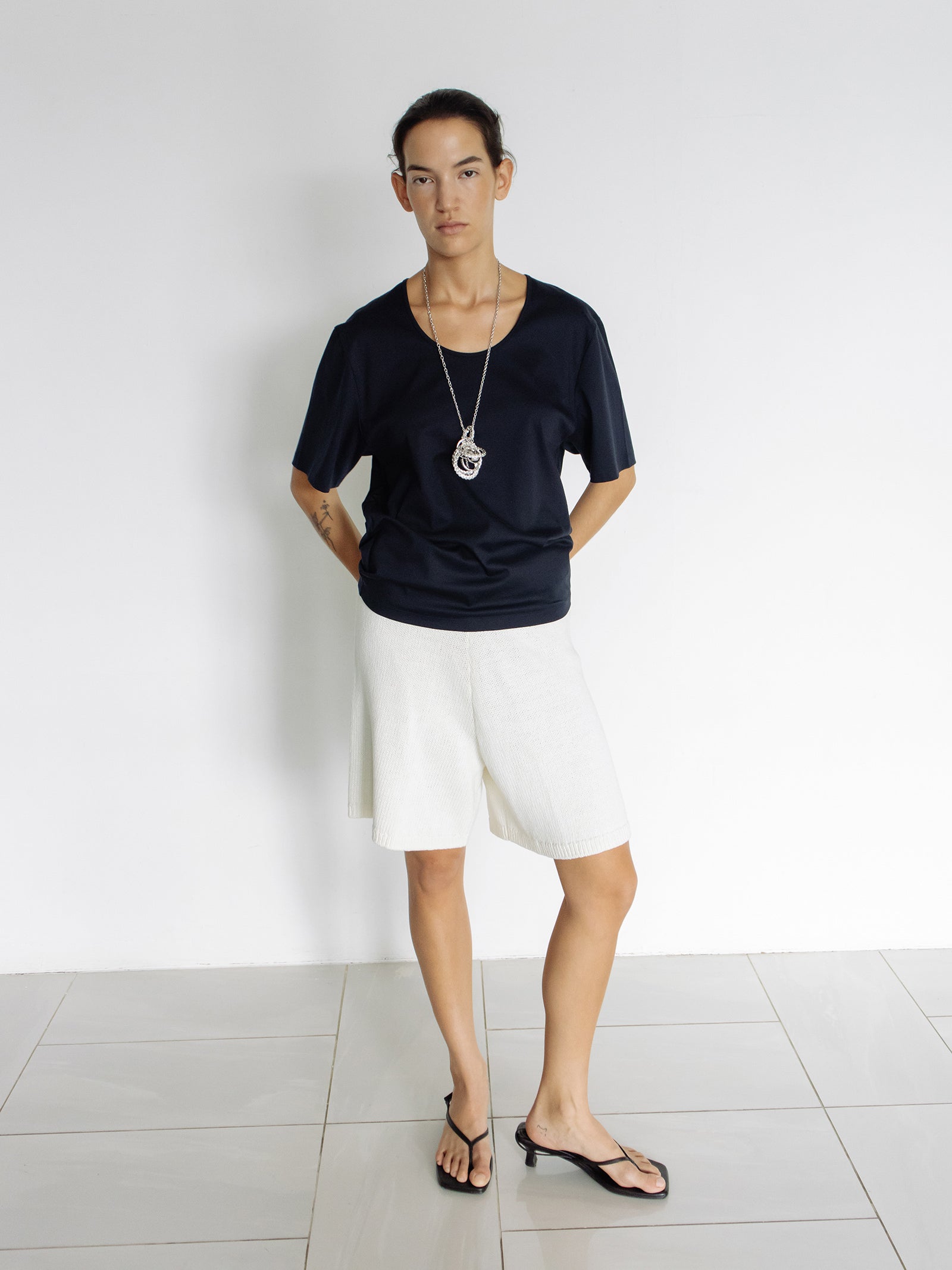 Cotton U-neck T-shirt Navy