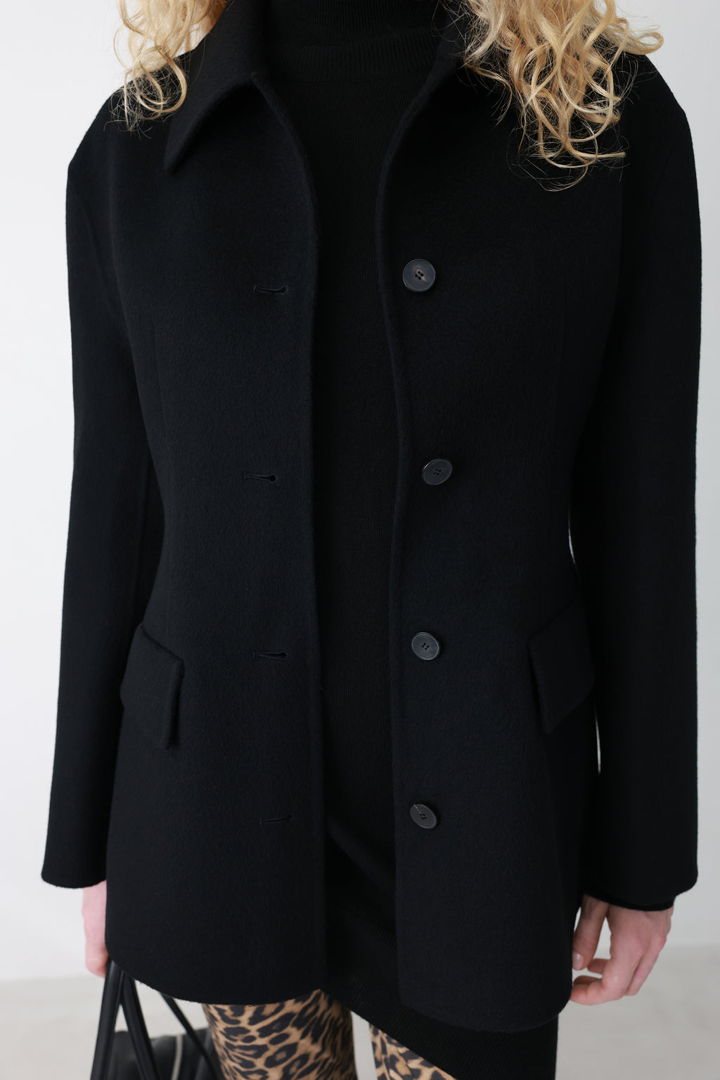 Slender Handmade Coat Black