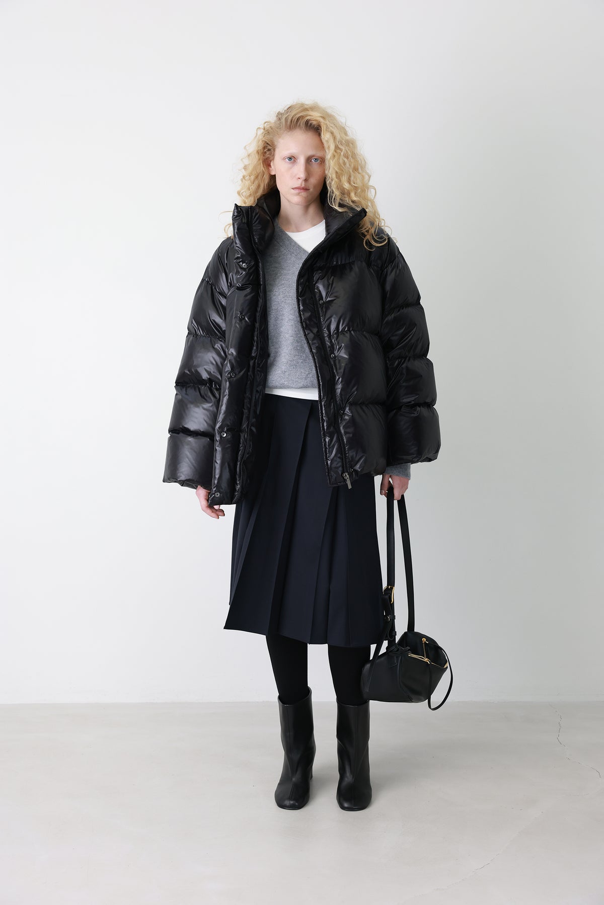 Fluffy Goose Down Black