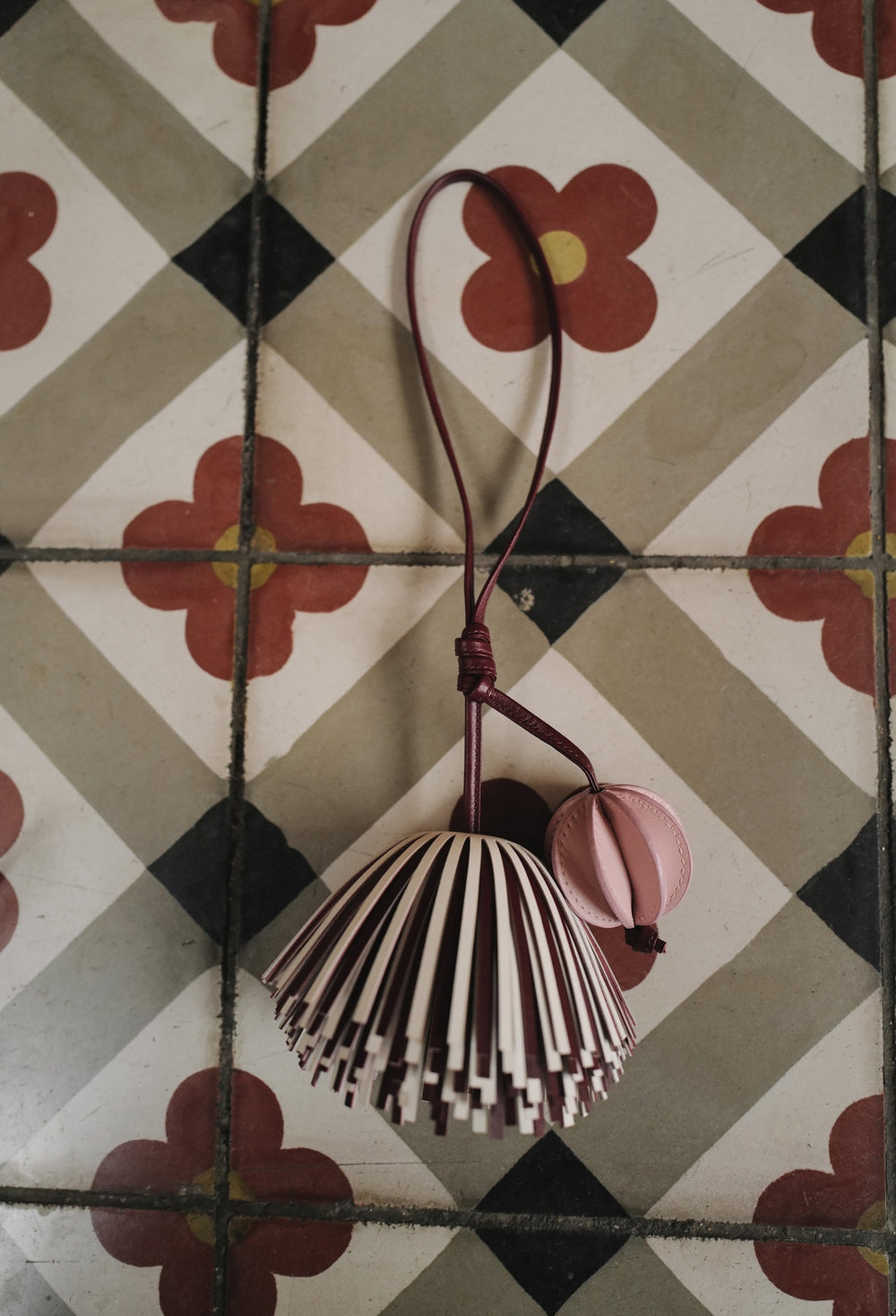 Dandelion Charm Burgundy