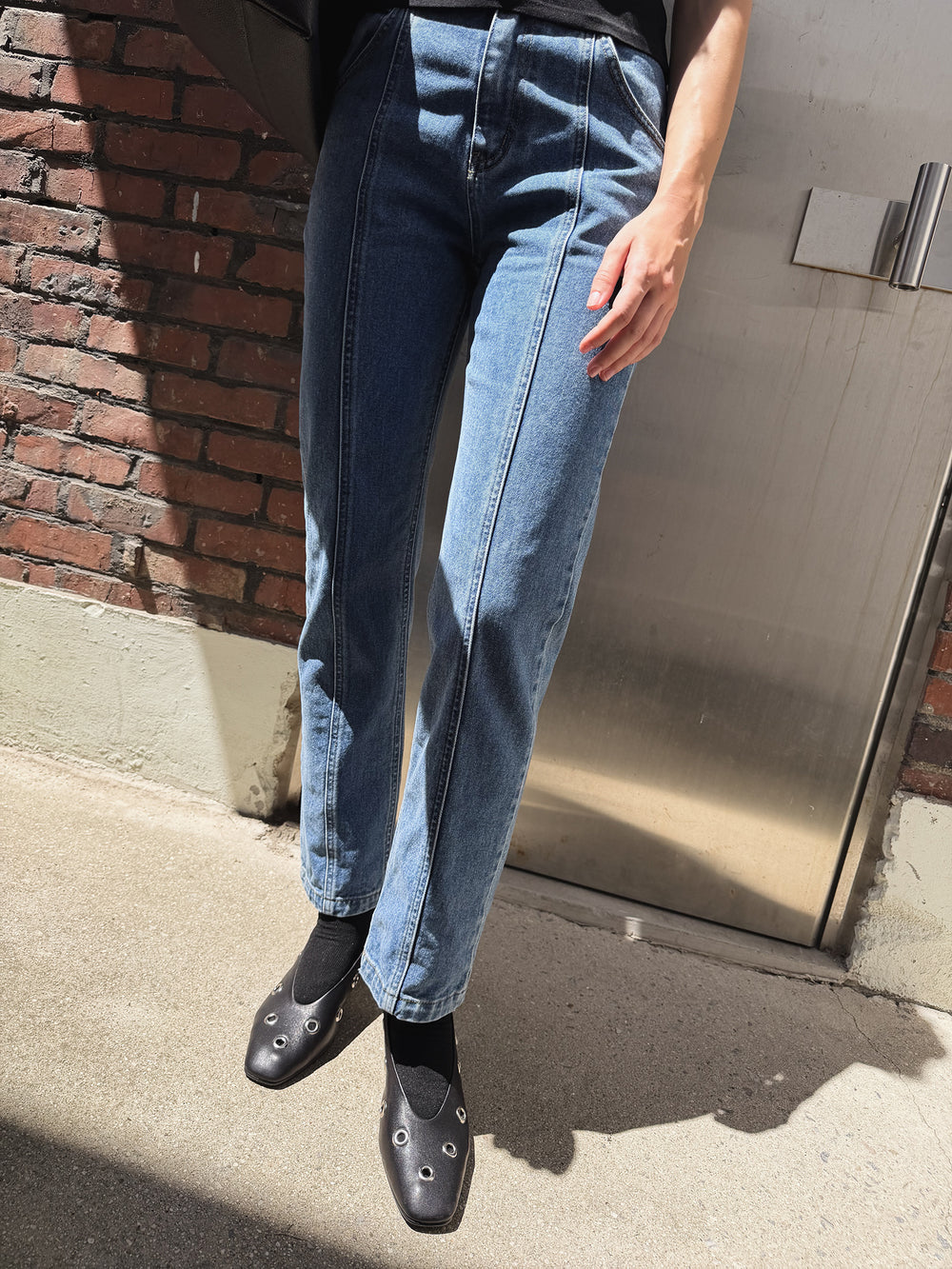 Eyelet Pumps
