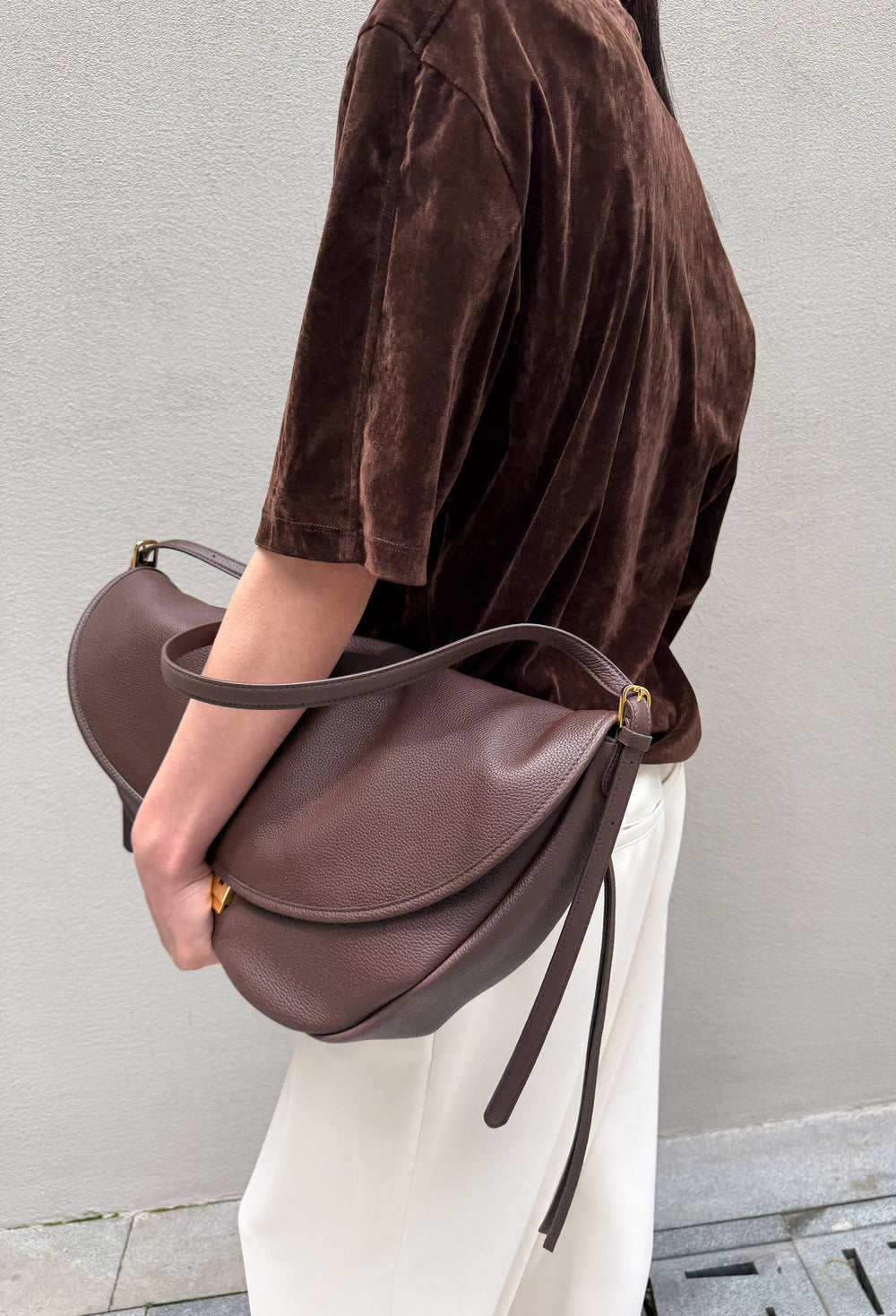 Velour U-neck T-shirt Brown