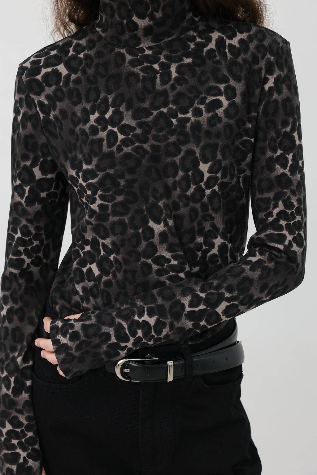 Leopard turtleneck T-shirt