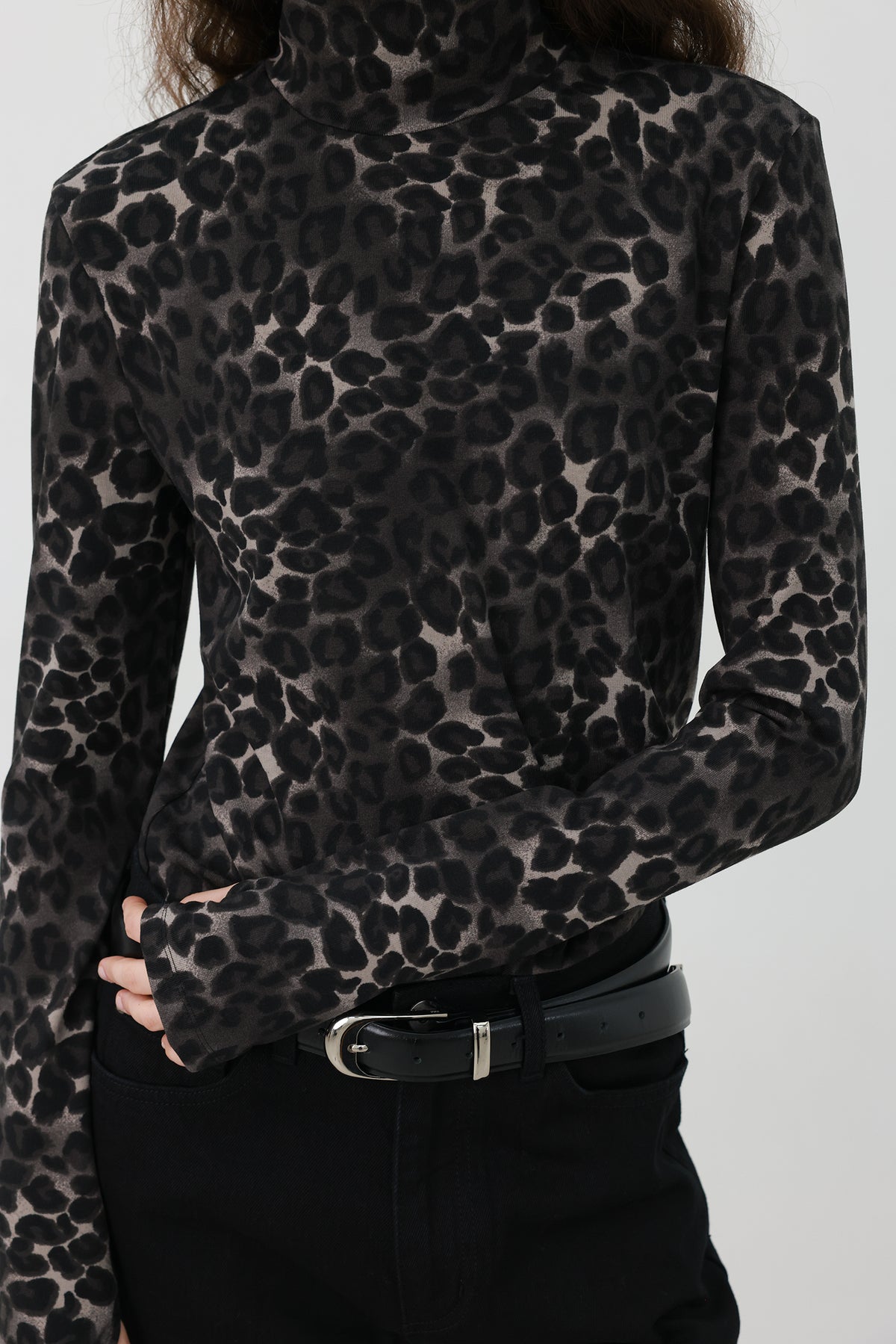 Leopard turtleneck T-shirt