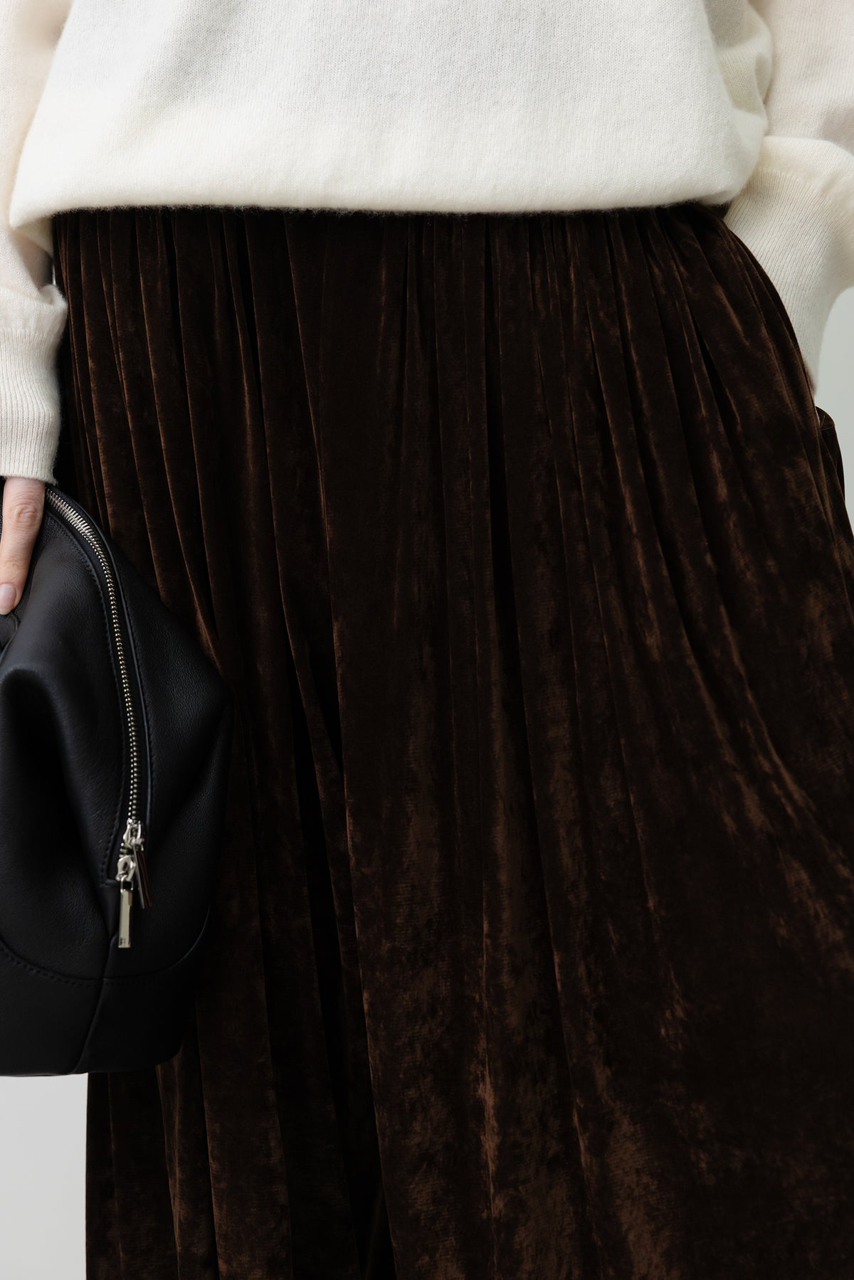 Velvet Parachute Pants Brown