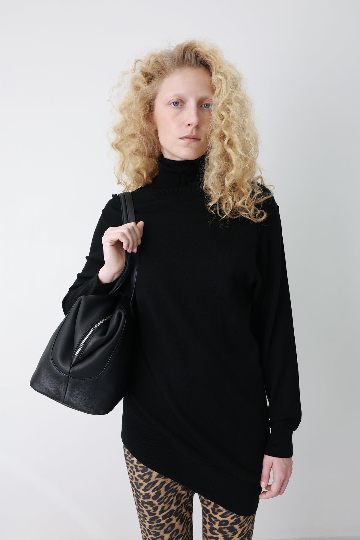 Wool Blend Turtleneck Knit Black