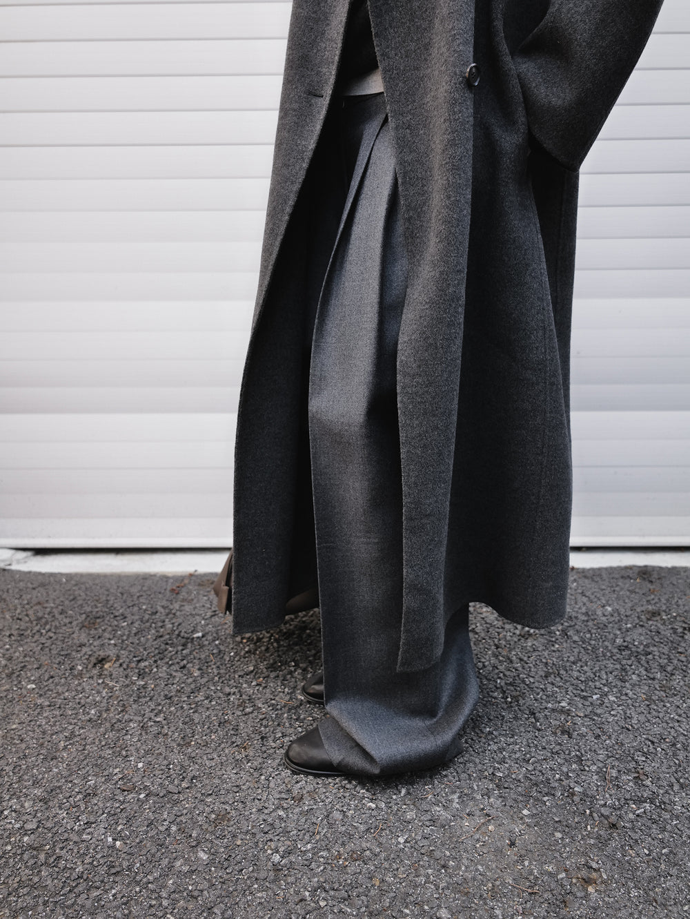 Double Tuck Wool Trousers Charcoal