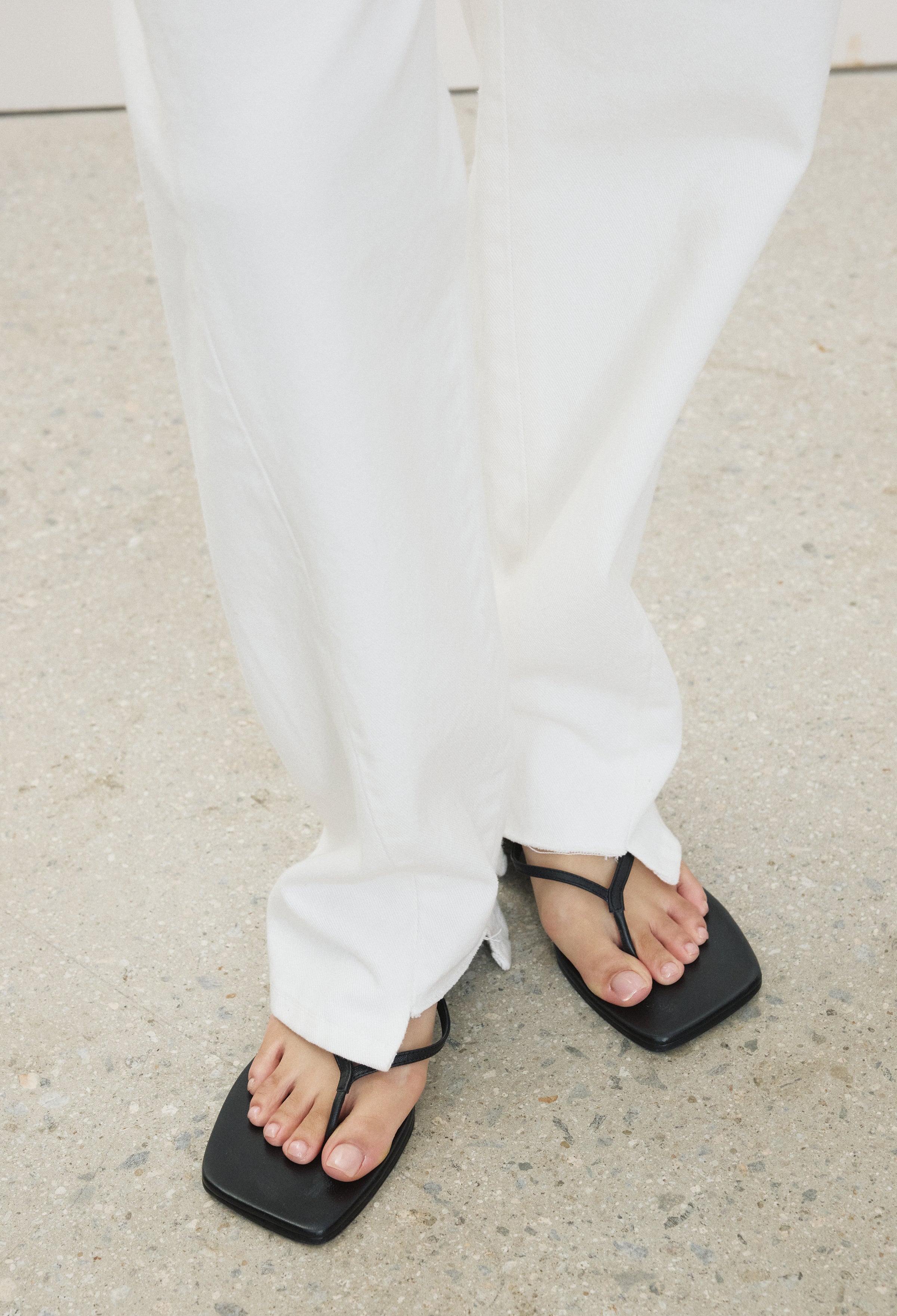 810 Cut-Off Denim Ivory