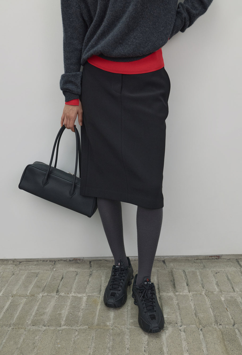 High-density Slim-Fit Skirt Black