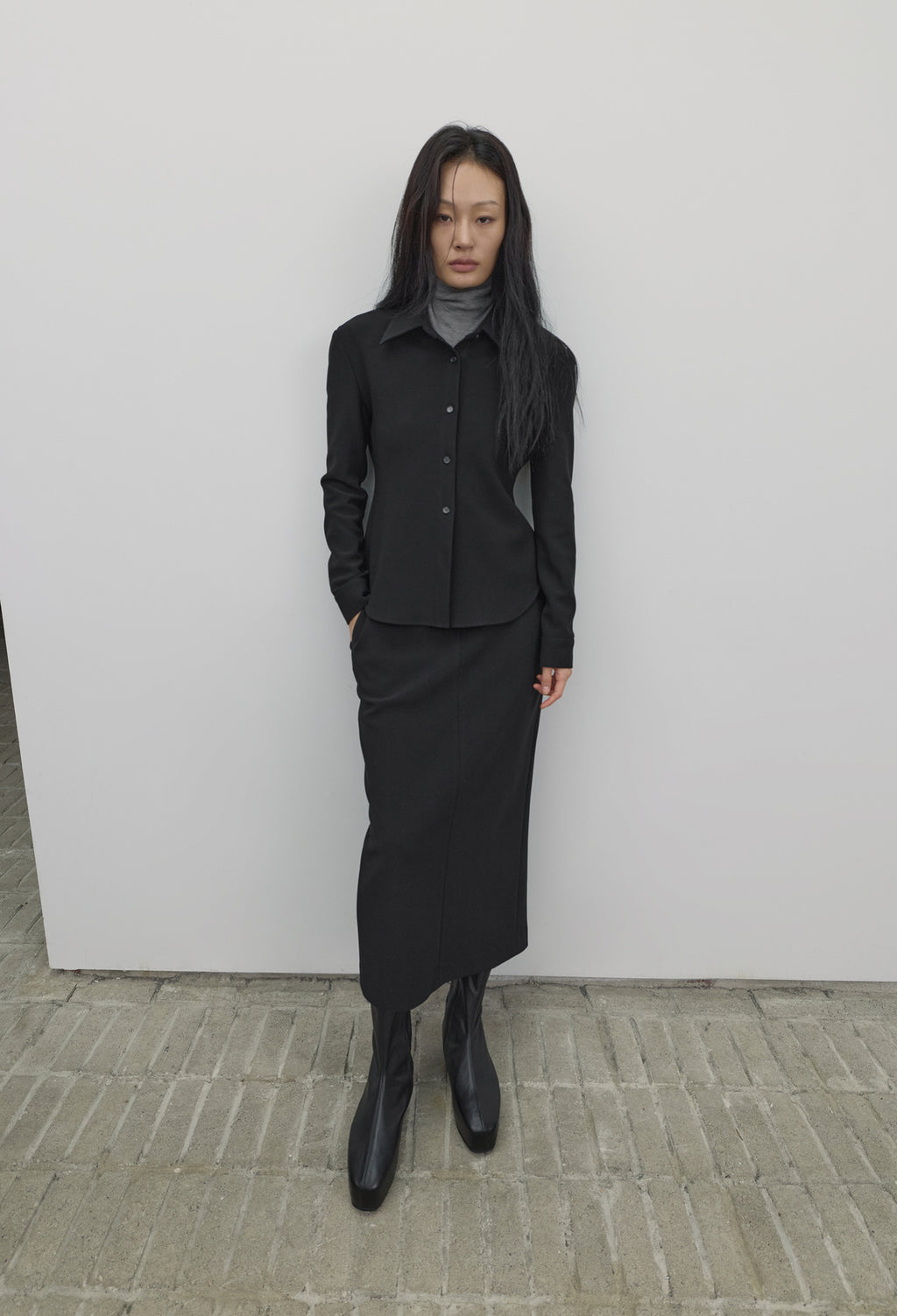 High-density Slim-Fit Maxi Skirt Black