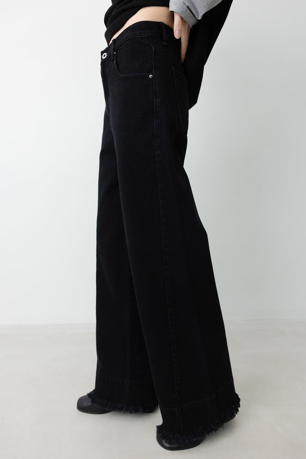 915 Fringe Denim Black