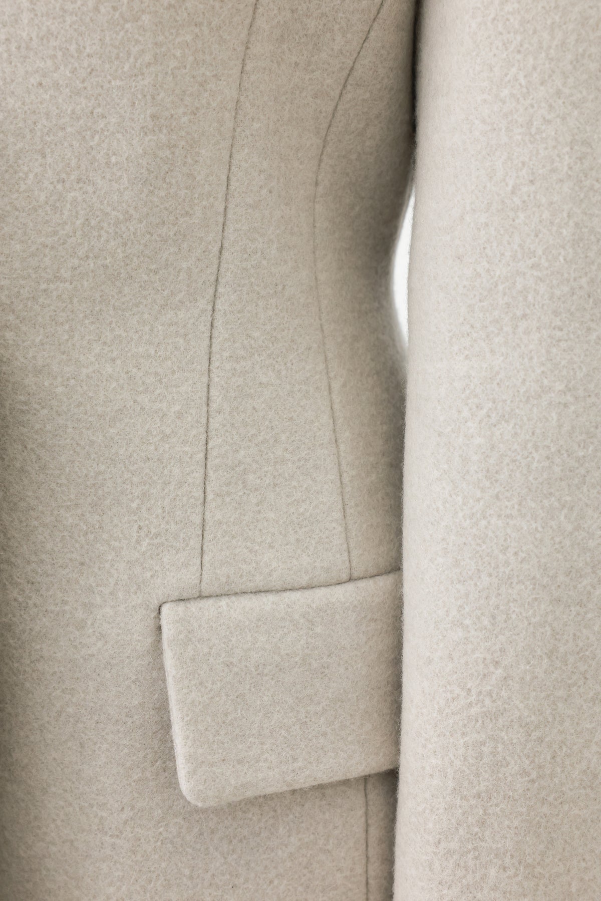 Hourglass Silhouette Coat Ecru