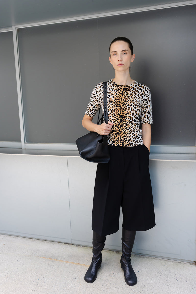 High-density Stretch Bermuda Pants