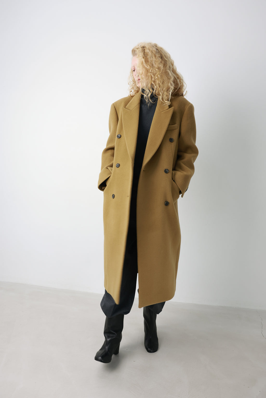 Double Tailored Long Coat Camel