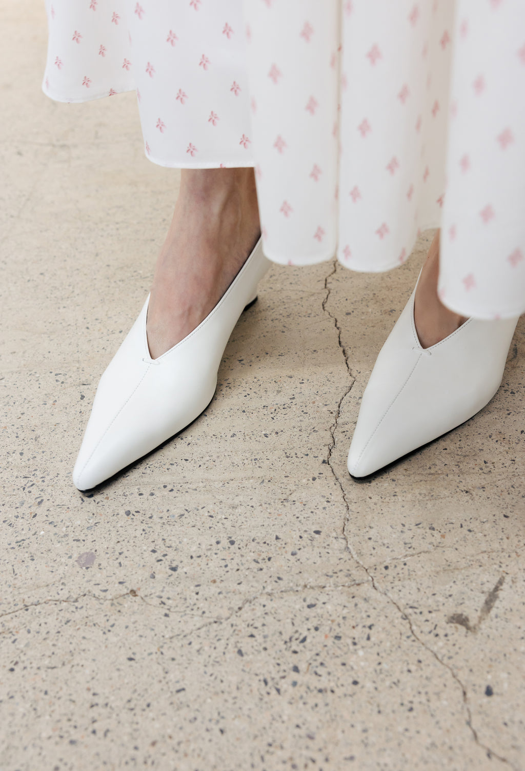Pintuck full skirt white