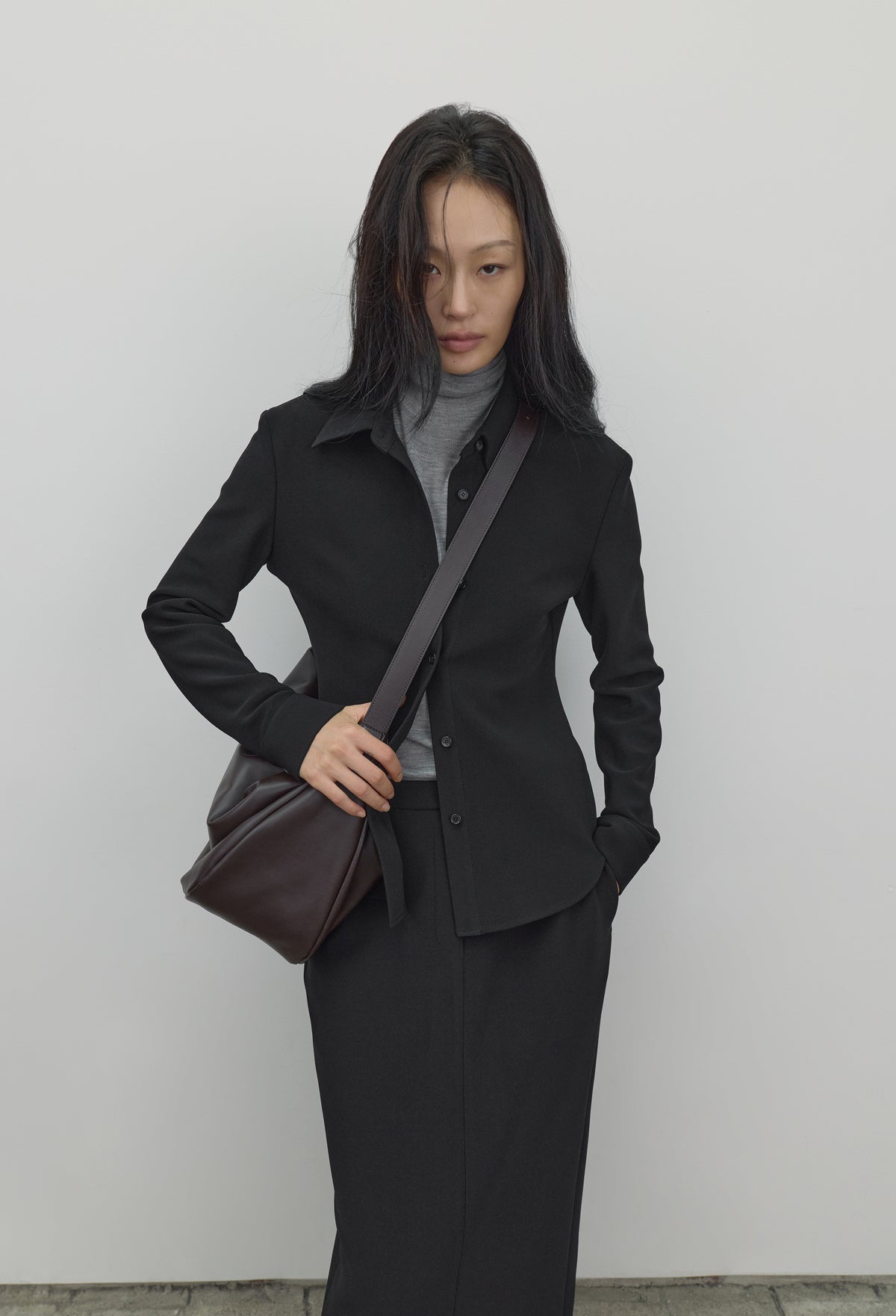 [리퍼브] 25FW 고밀도 슬림핏 셔츠 블랙