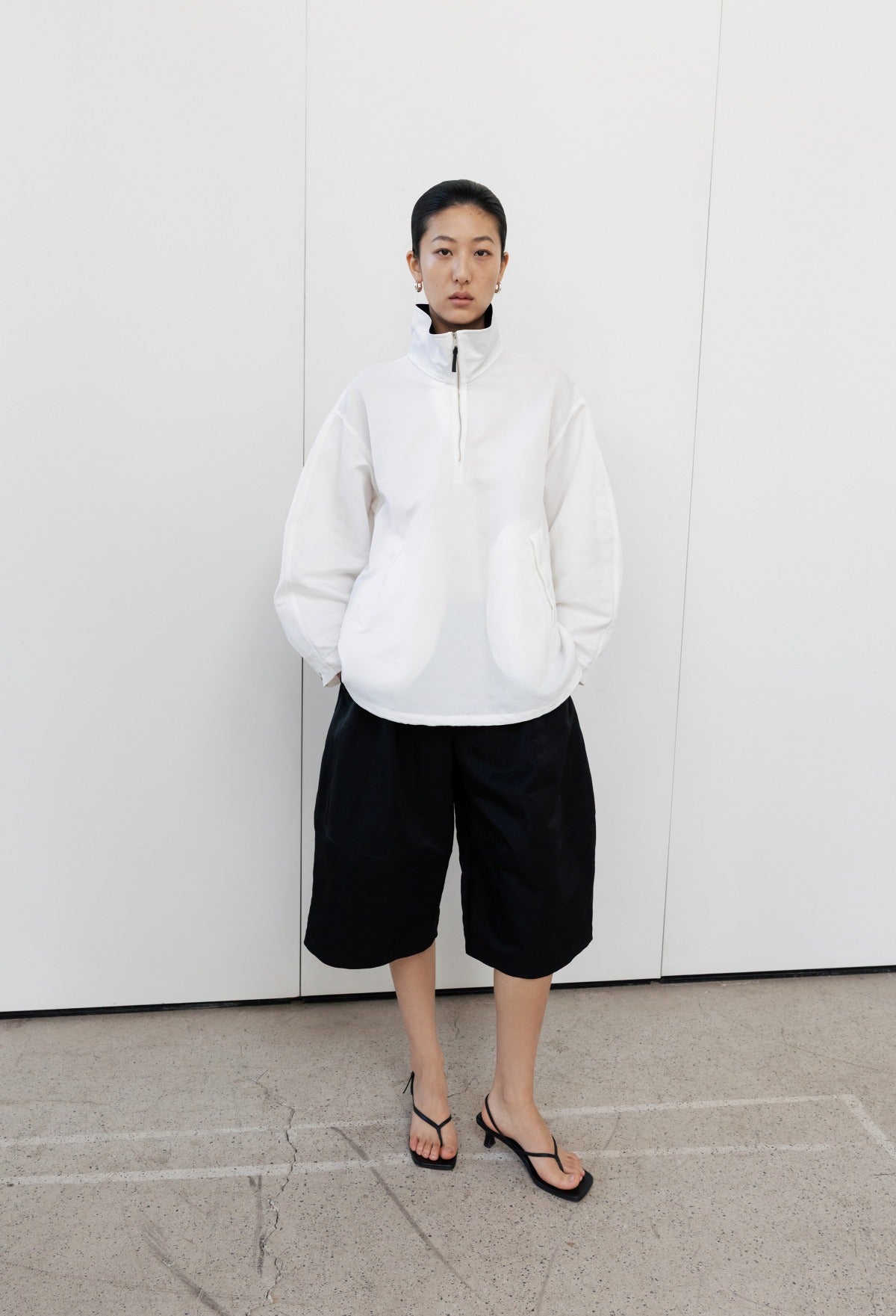 Dual-tone half-zip