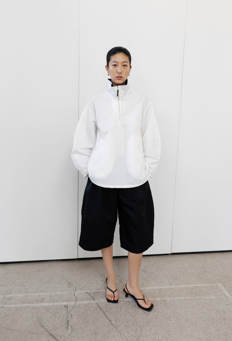 Dual-tone half-zip
