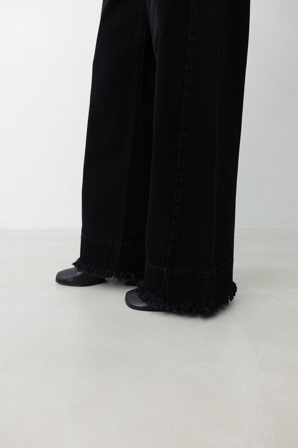 915 Fringe Denim Black