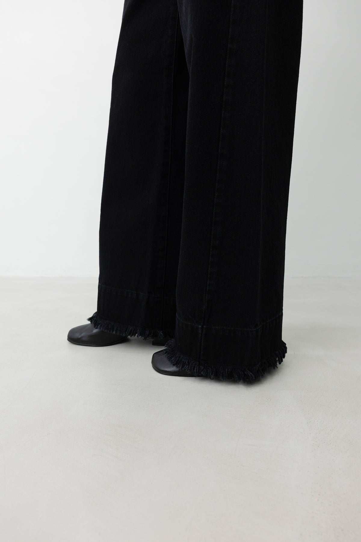 915 Fringe Denim Black