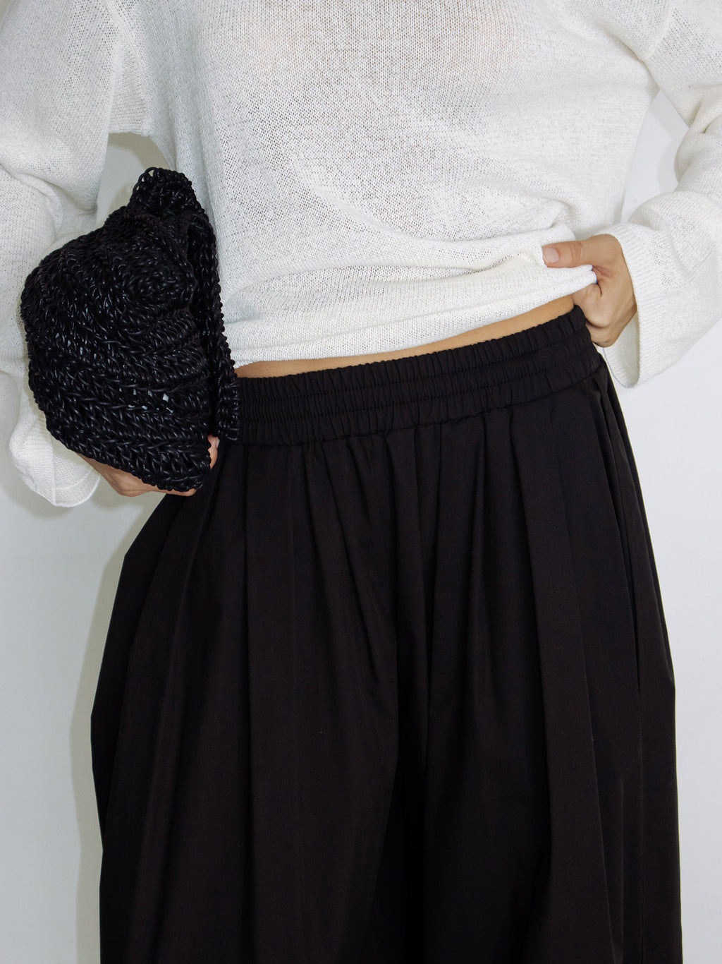 Sheer round pullover ivory