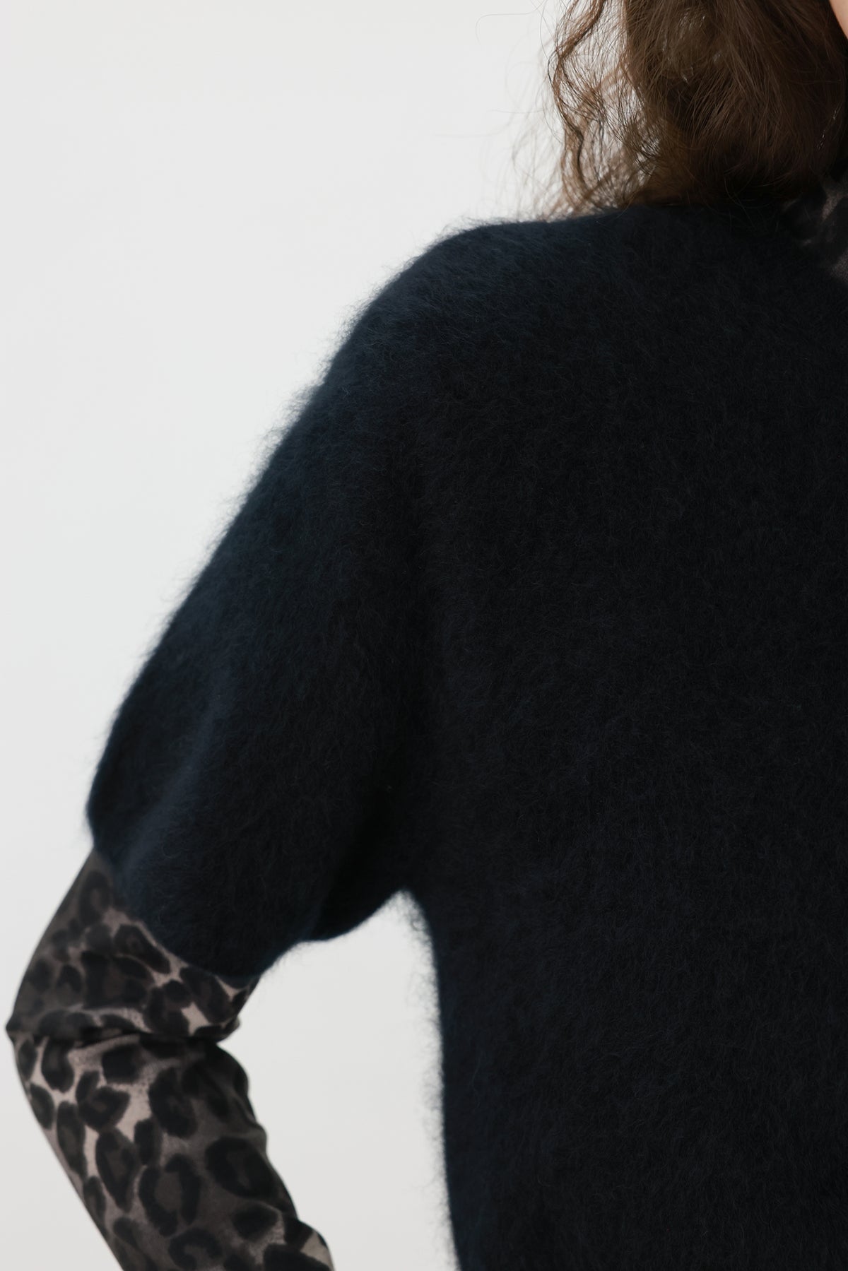 Leopard turtleneck T-shirt