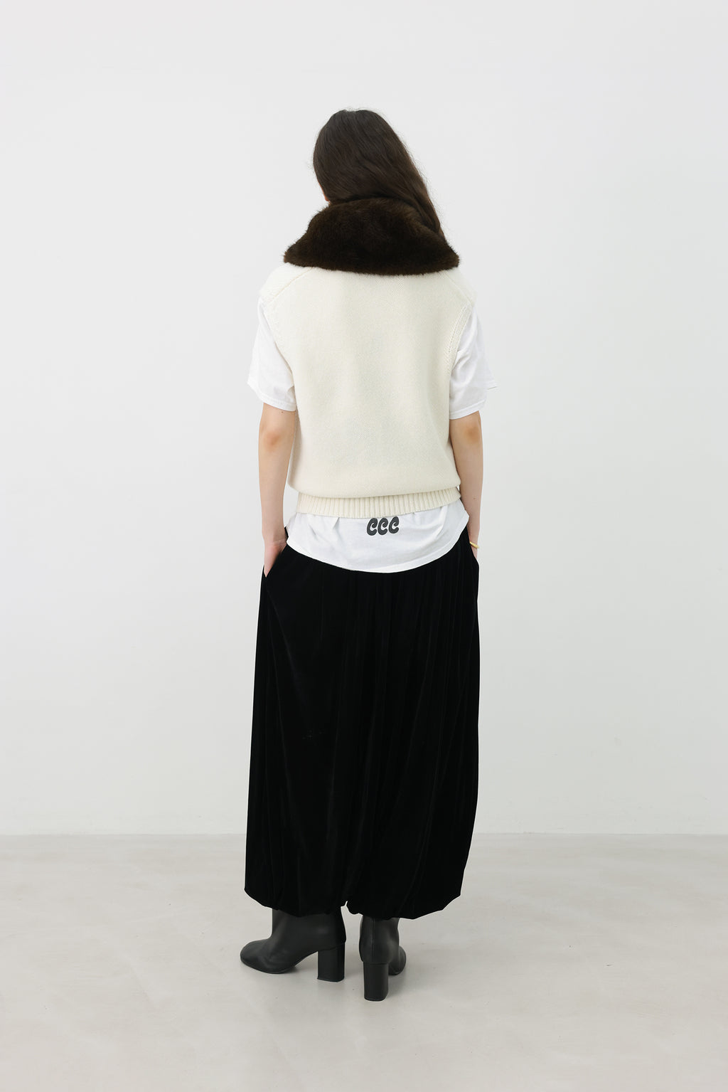 Merino Wool 100 Vest Ivory