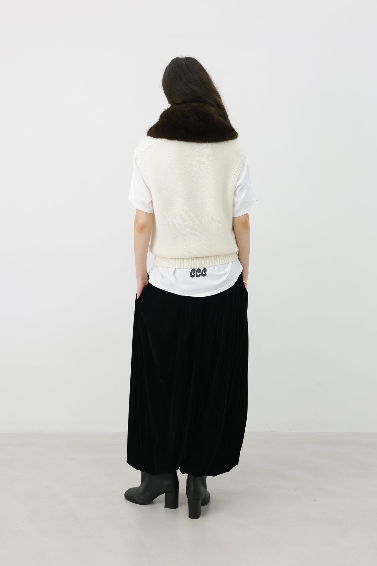 Merino Wool 100 Vest Ivory