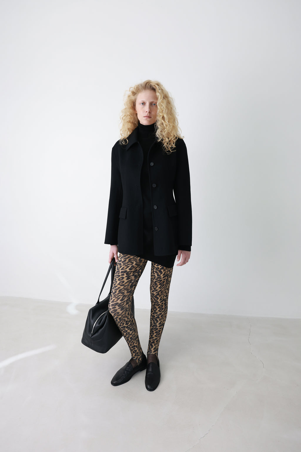 Slender Handmade Coat Black