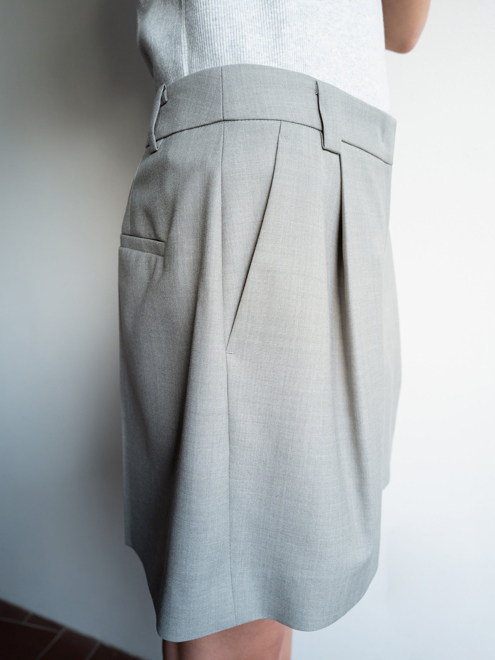 Clear Wool Shorts Gray