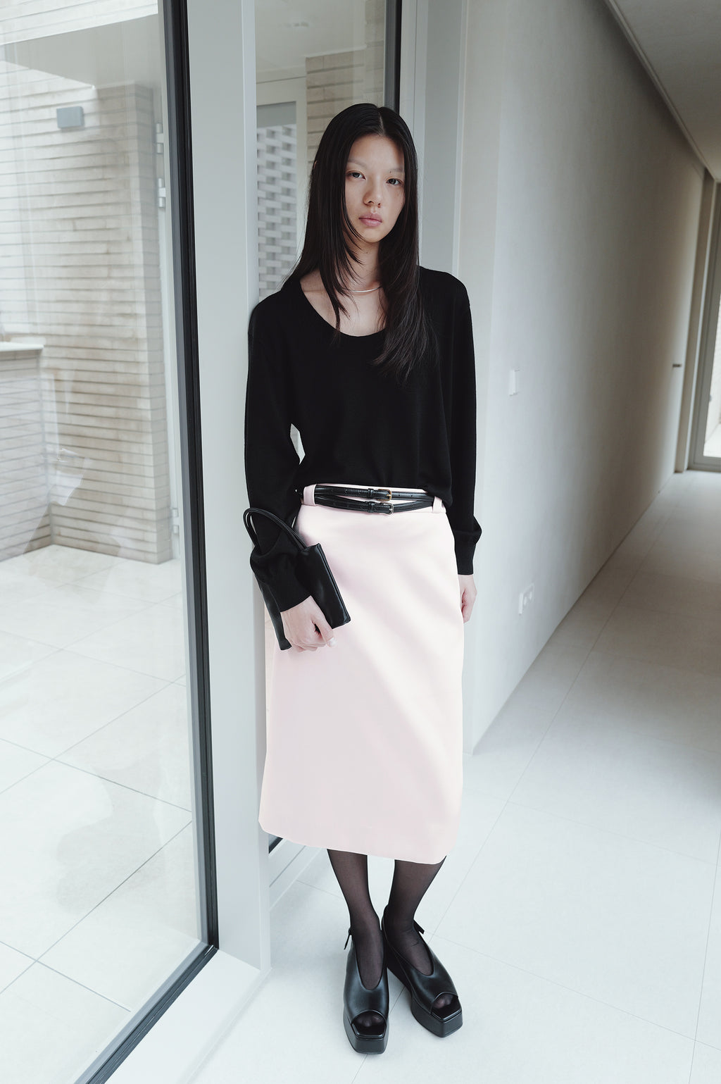Washable 100% Wool U-Neck Pullover Black