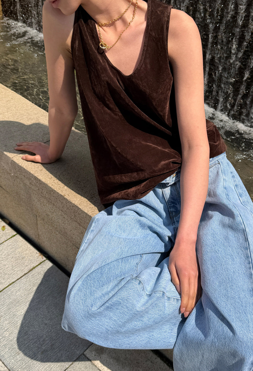 Velour Sleeveless Top Brown