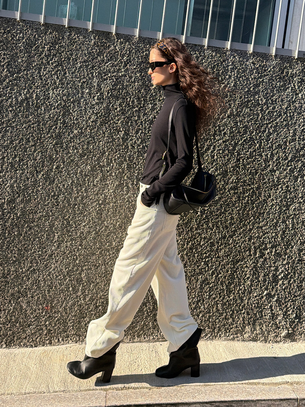 Milky Turtleneck T-shirt Black