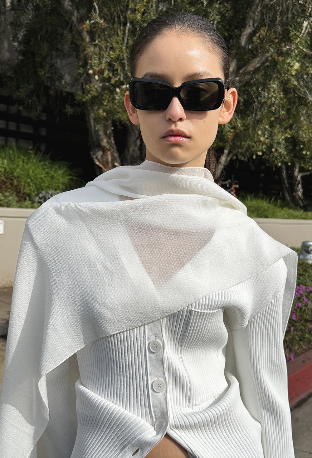 Hourglass V-neck Cardigan Ivory