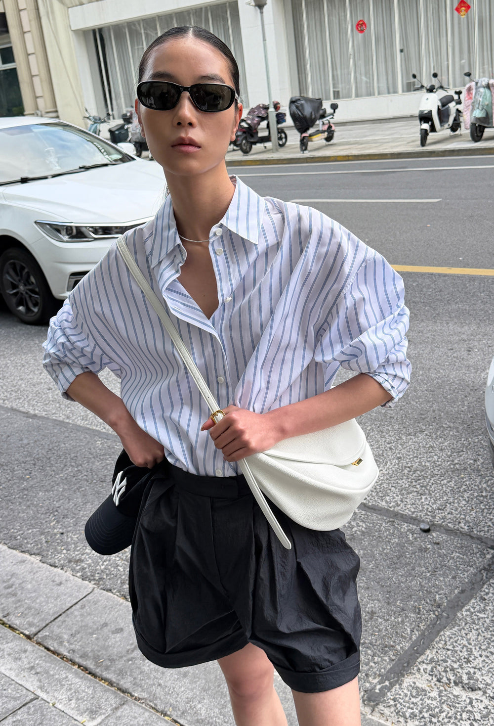 에어리 나일론 쇼츠 차콜