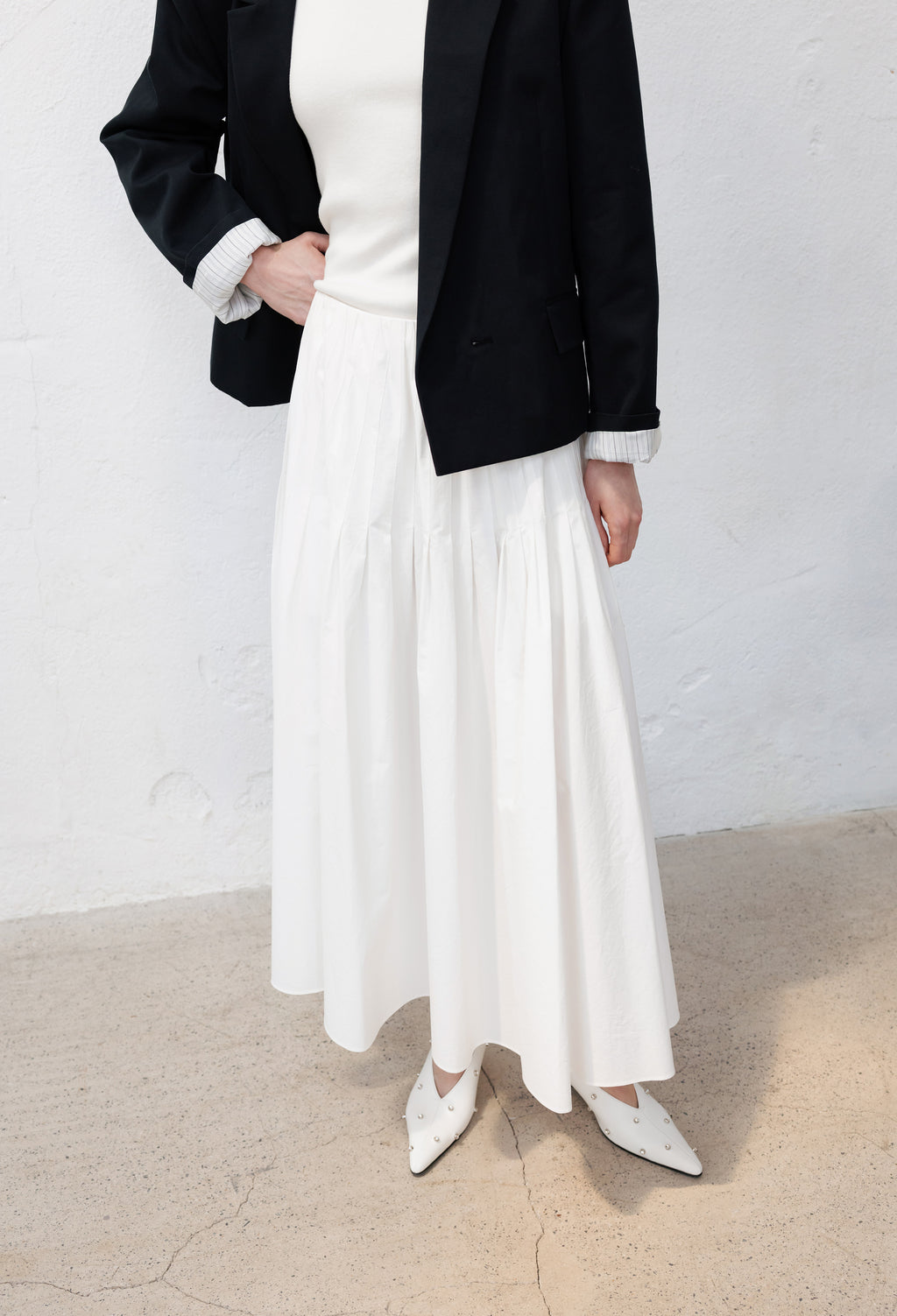 Pintuck full skirt white