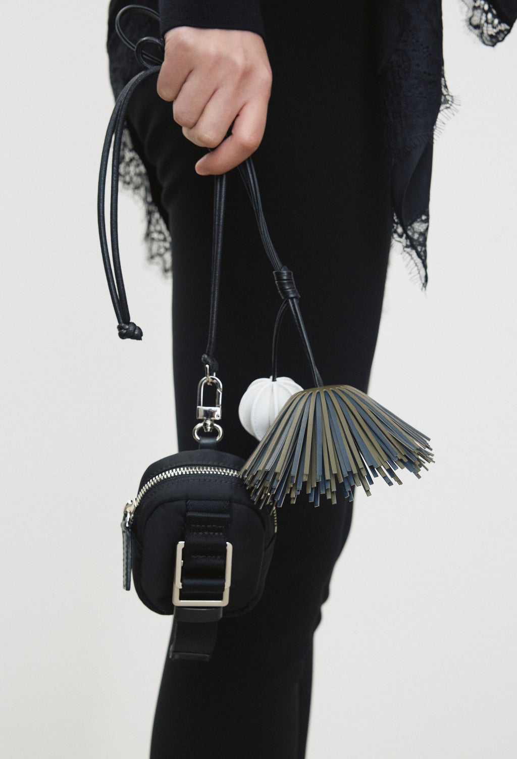 Dandelion Charm khaki