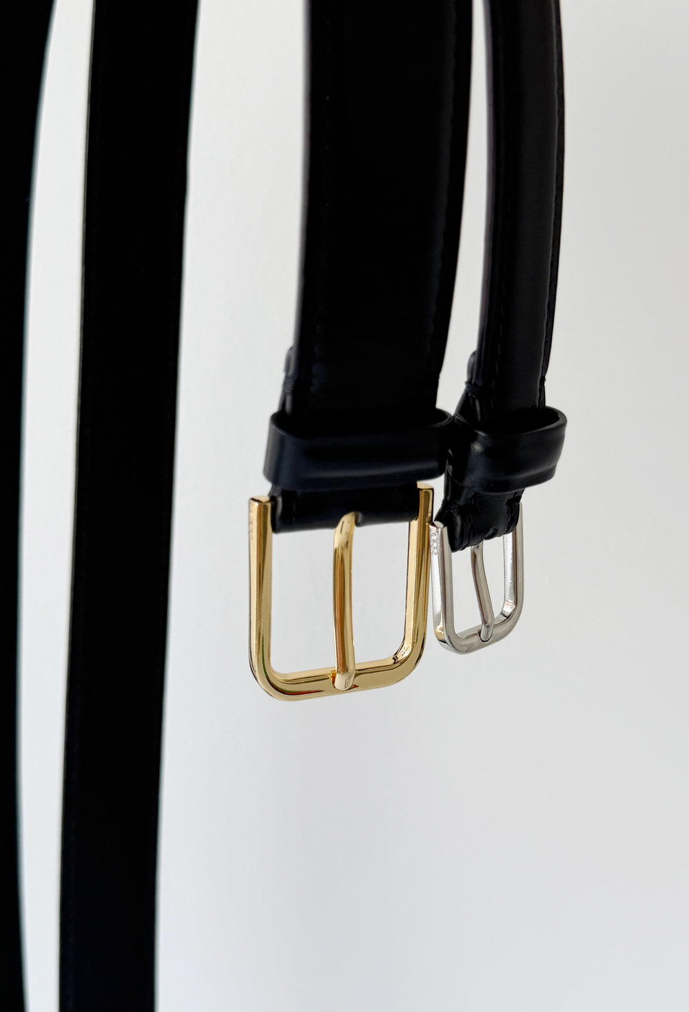 Sleek Buckle Belt Black Silver