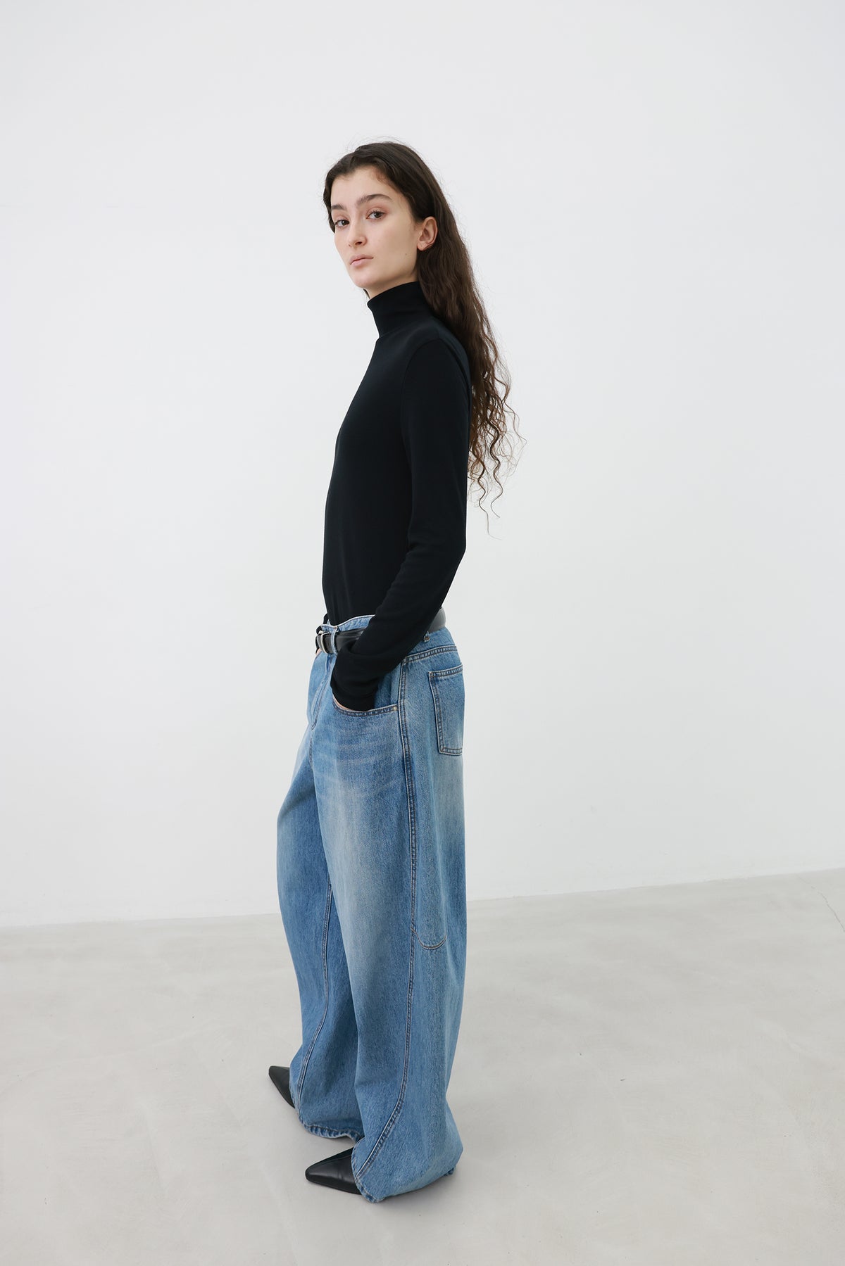 Milky Turtleneck T-shirt Black