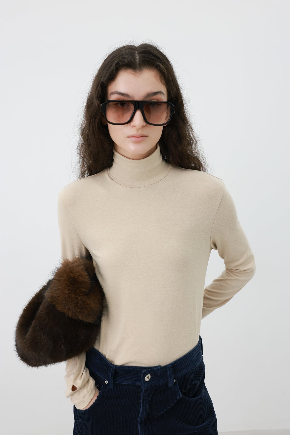 Milky Turtleneck T-shirt Beige