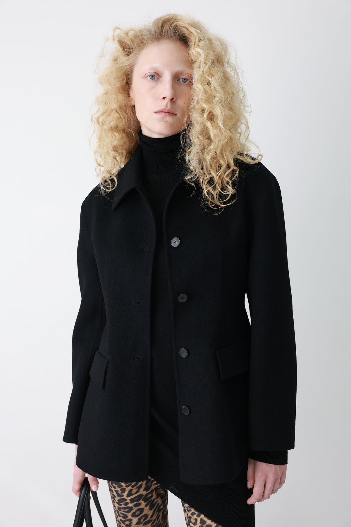 Slender Handmade Coat Black