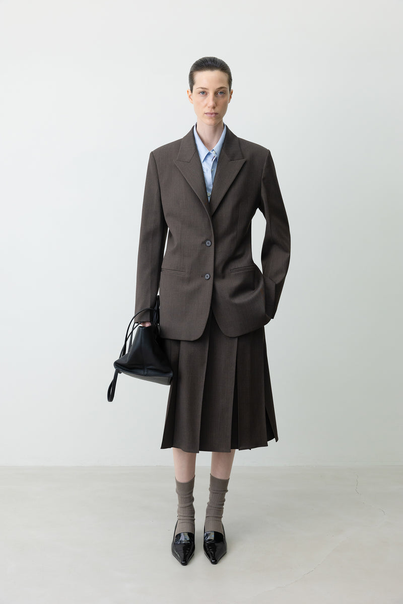 Tailored single jacket