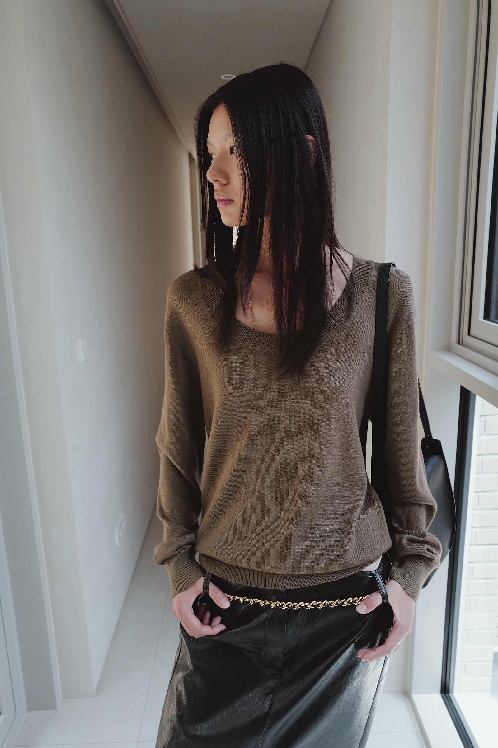 Washable 100% Wool U-Neck Pullover Taupe