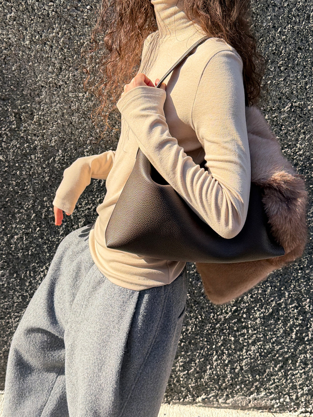 Milky Turtleneck T-shirt Beige