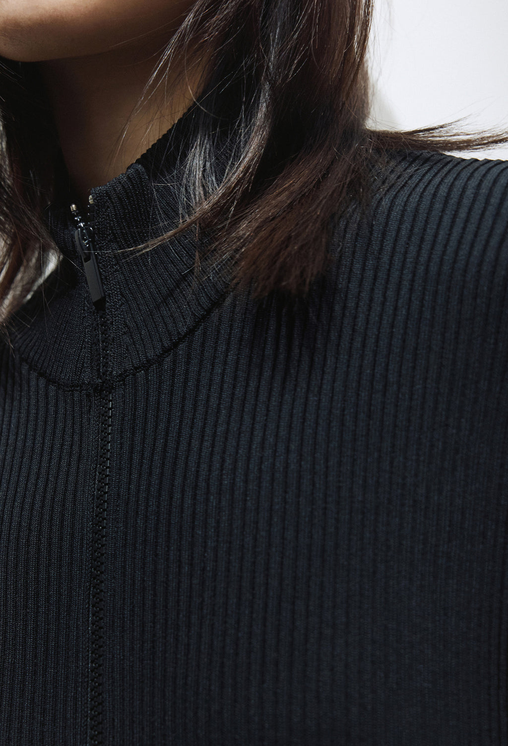 High-density Knit Zip-Up Black