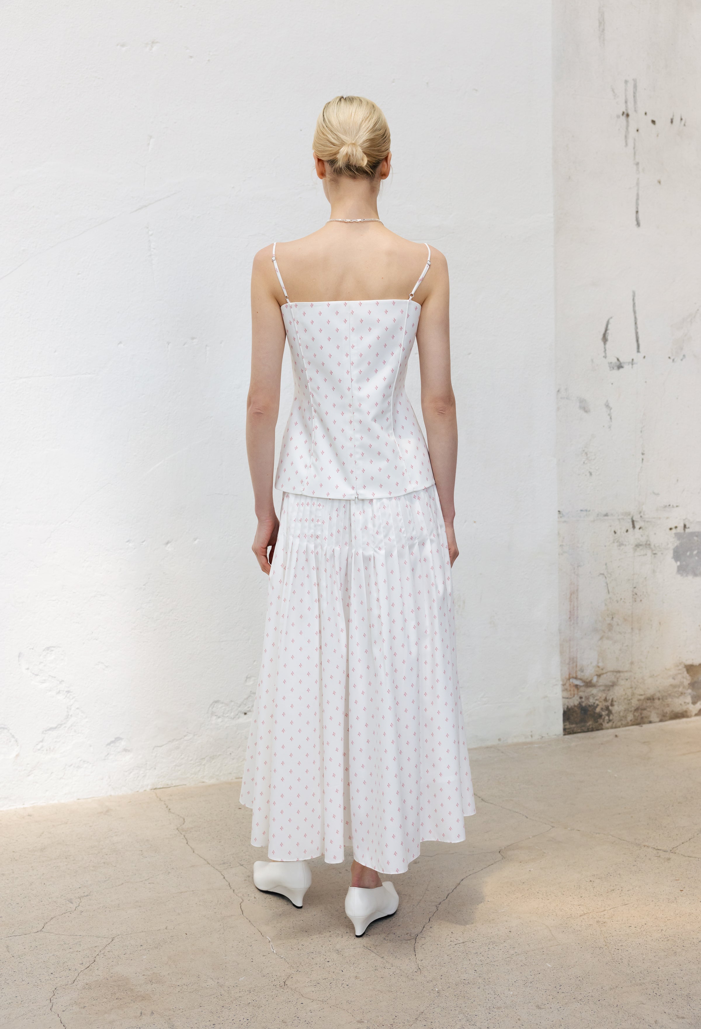 Pintuck full skirt white