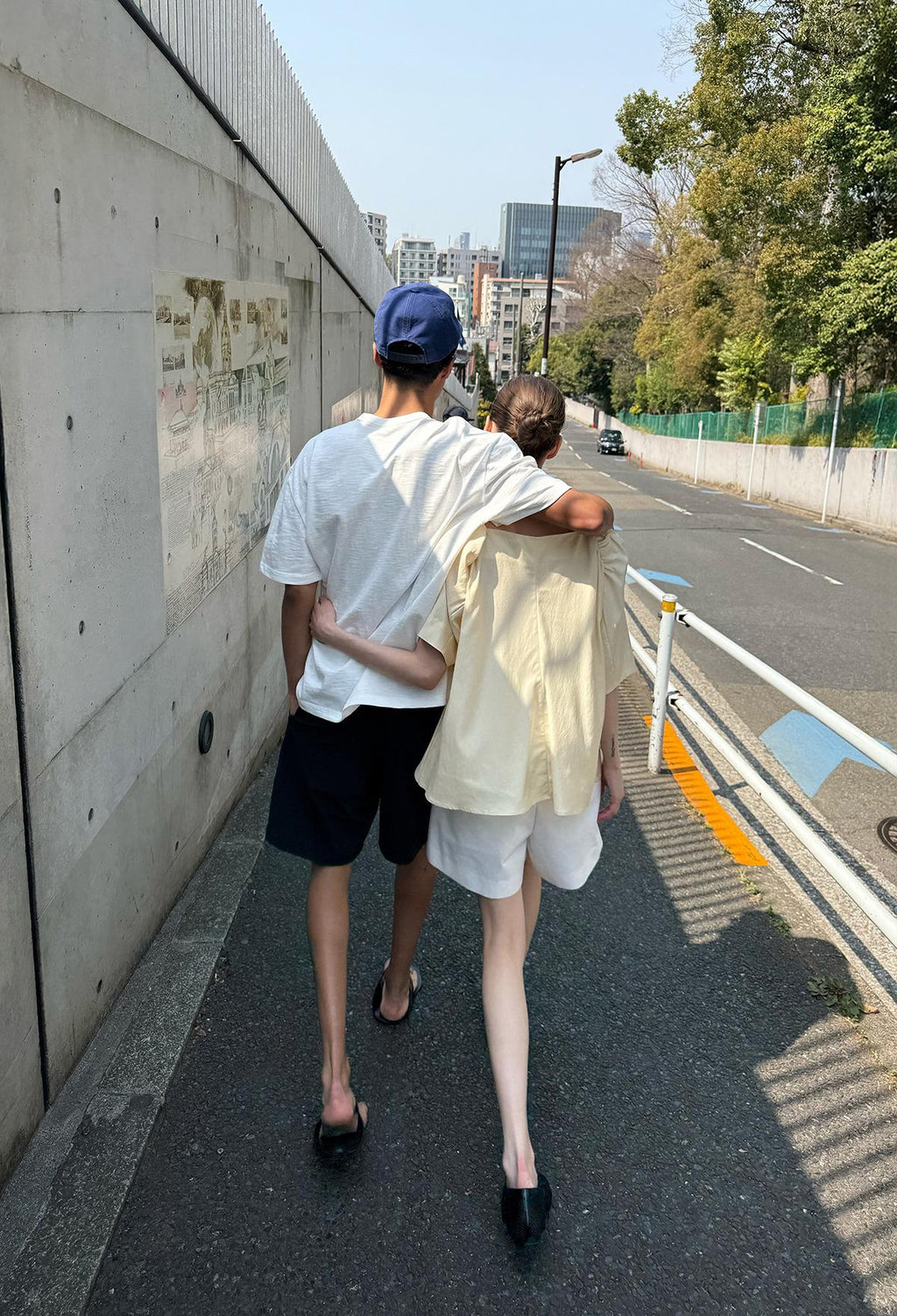 볼륨 셔링 블라우스 버터