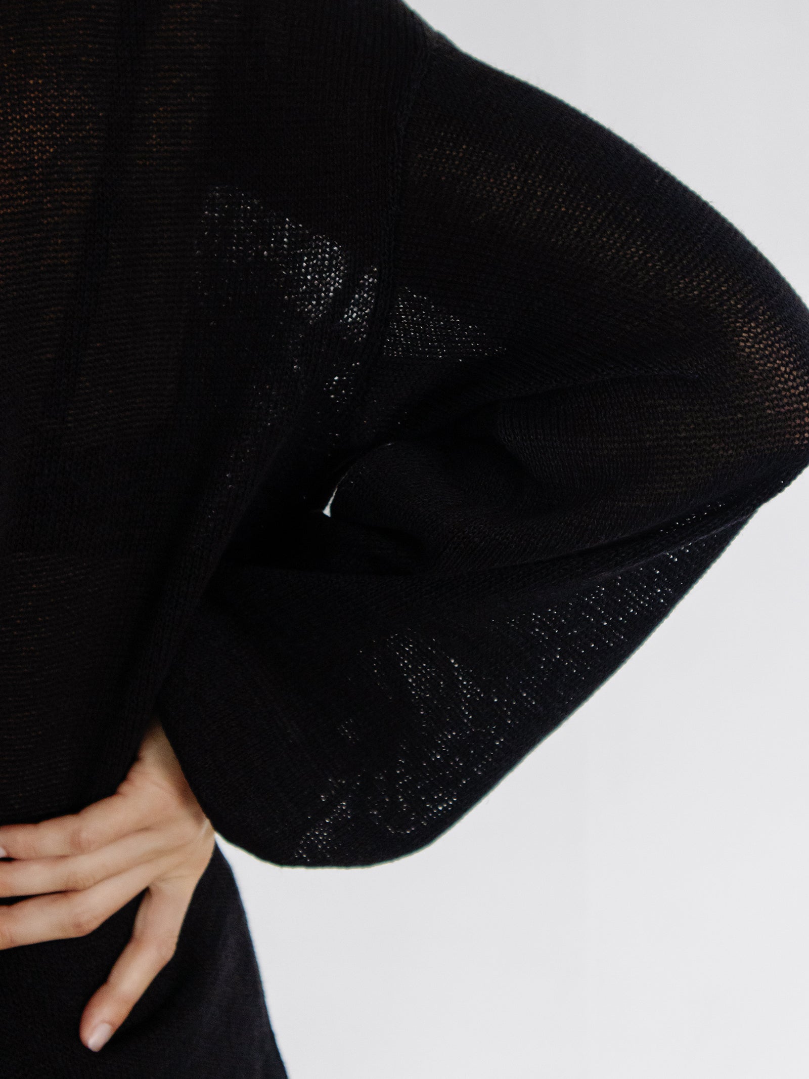 Sheer Round Pullover Black
