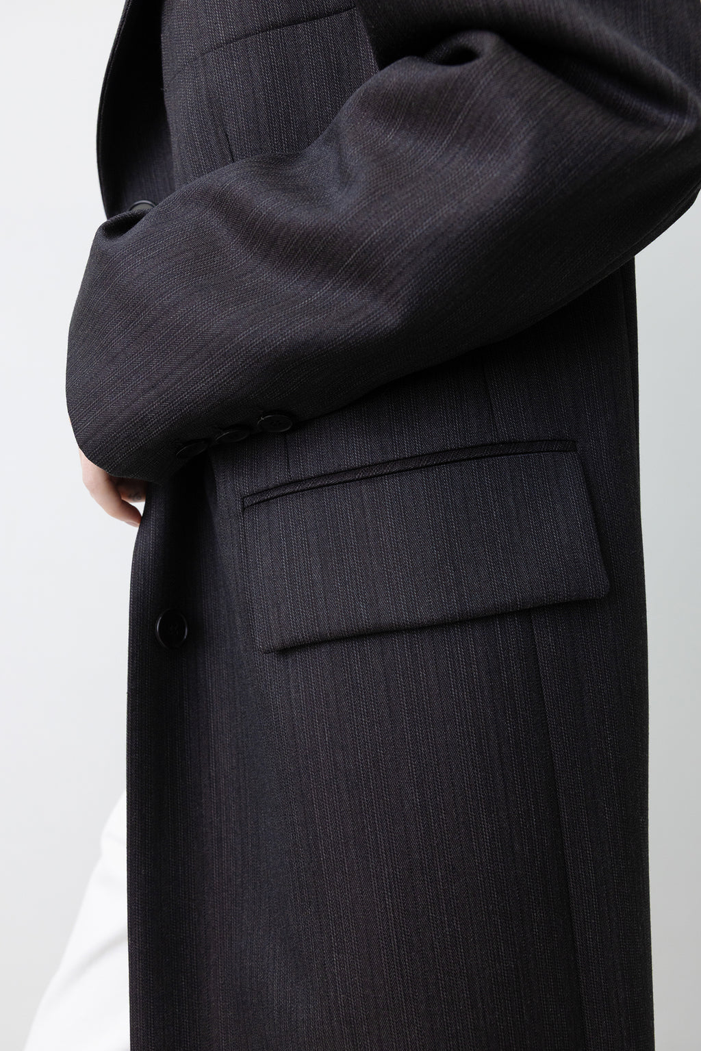 테일러드 미니멀 코트 브라운