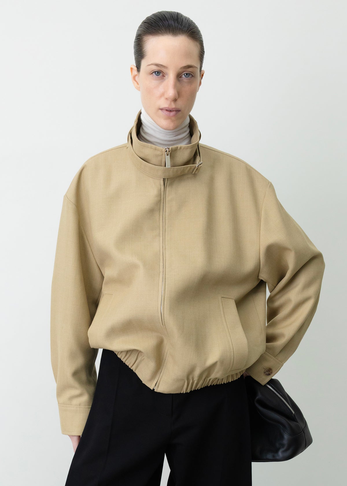 High-Neck Blouson Jumper Beige